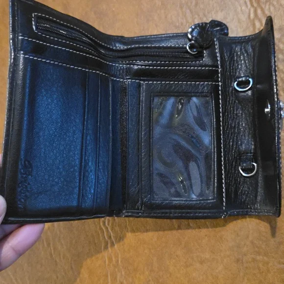 Brighton Black Leather Wallet NWOT - Picture 4 of 8